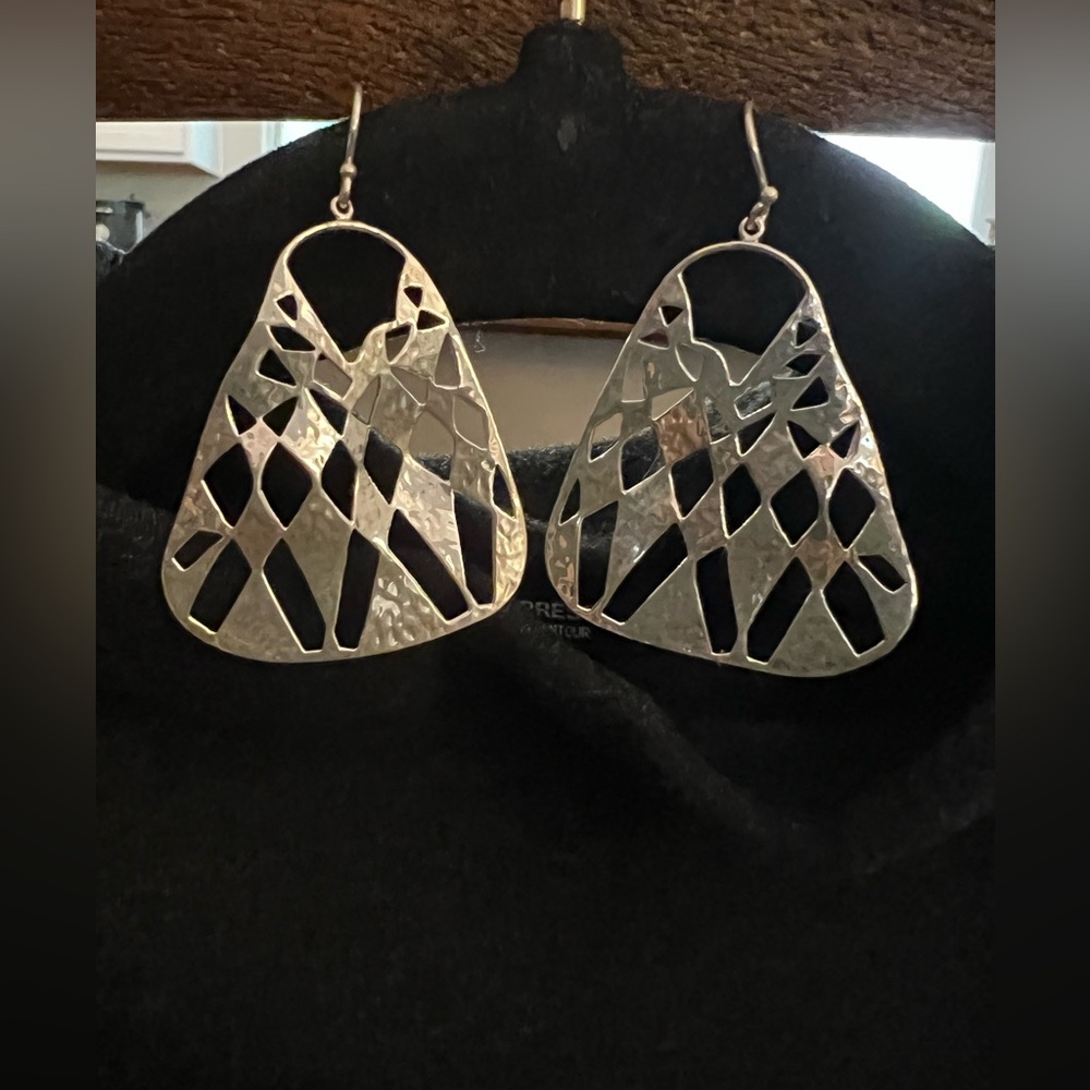 Silpada hammered Sterling silver earrings